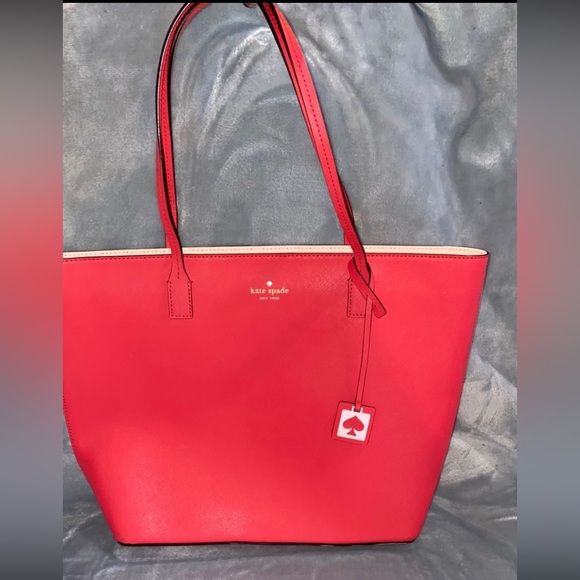 Kate Spade Tote - Picture 1 of 3